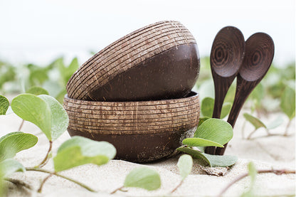 Top Threaded Coconut Bowl